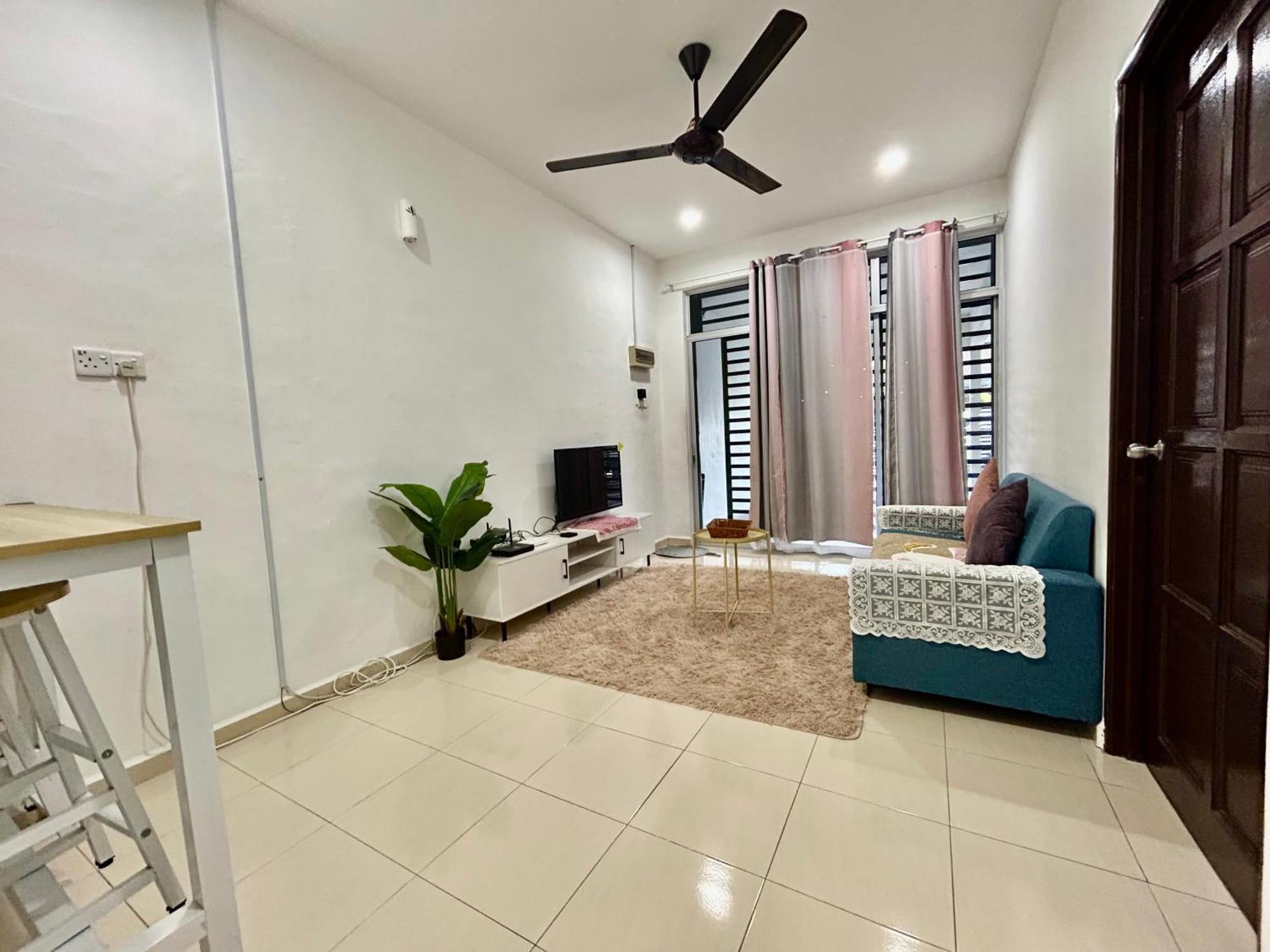 Cozy 288 Entire 3 Bedroom House @ Alma بوكيت ميرتاجام المظهر الخارجي الصورة